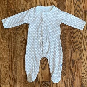 Simply Magnetic Me 100% organic cotton footie pajama, size 3-6 months.